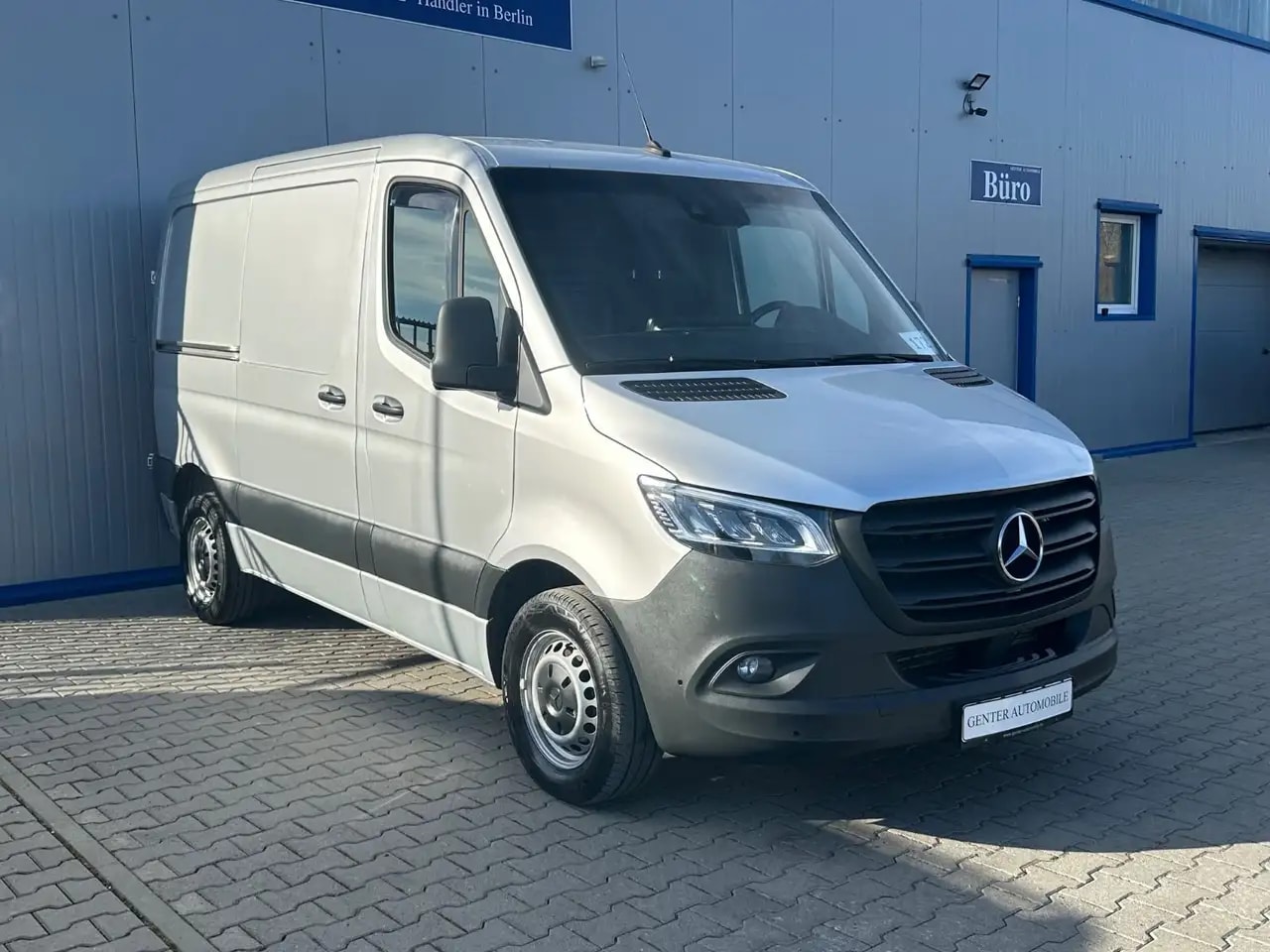Mercedes-Benz Sprinter 314 AUTOMATIK NAVI TOTWINKEL KAMERA LED 3