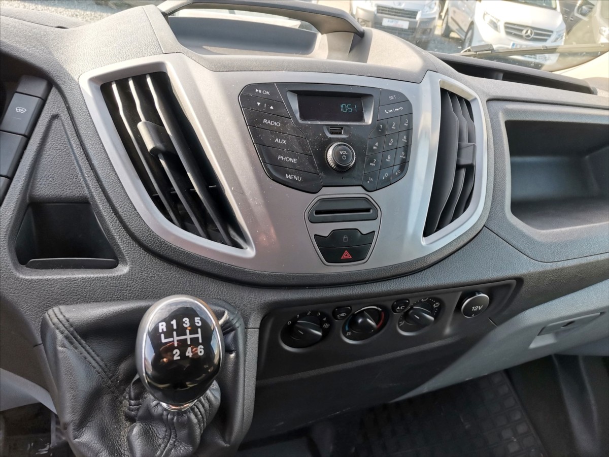 Ford Transit 2.2TDCI/92kw L2H2/klima/tažné 9
