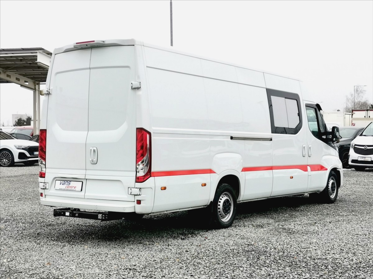 Iveco Daily 35S18/AT 6míst/měchy/tažné/ČR 3