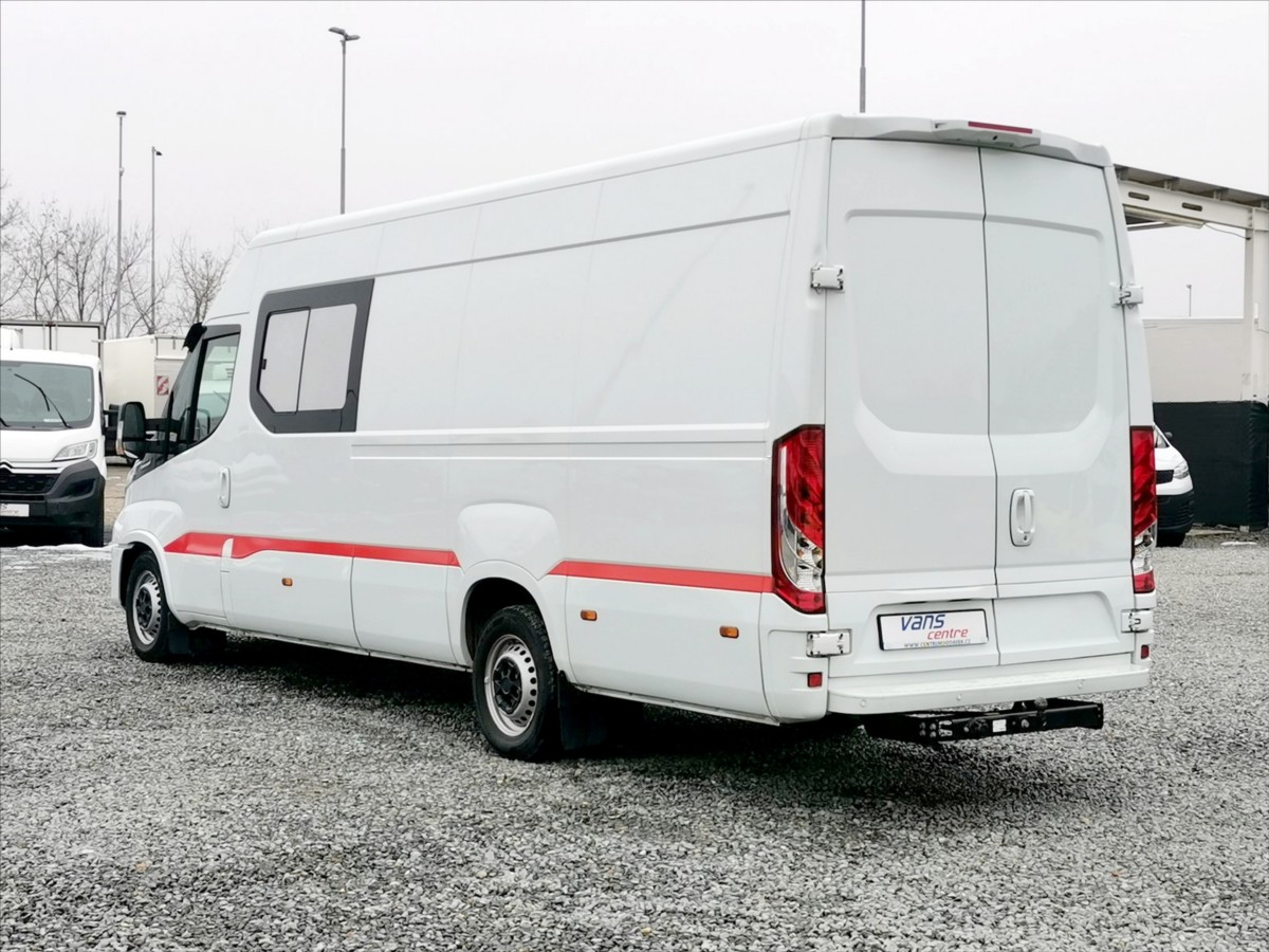 Iveco Daily 35S18/AT 6míst/měchy/tažné/ČR 4