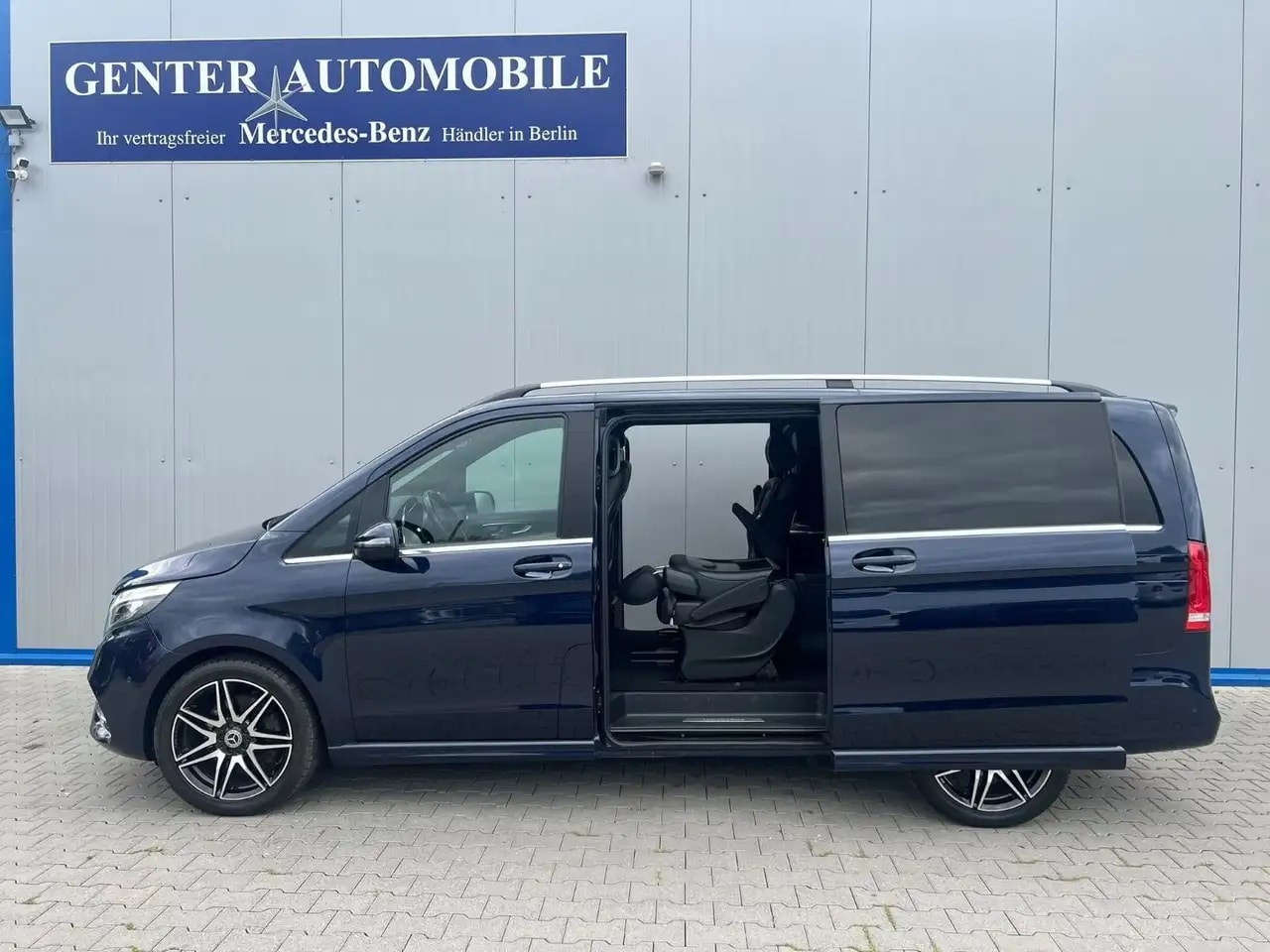 Mercedes-Benz V 300 LANG AMG WEBASTO LED AIRMATIC 3x EL. TÜREN 6