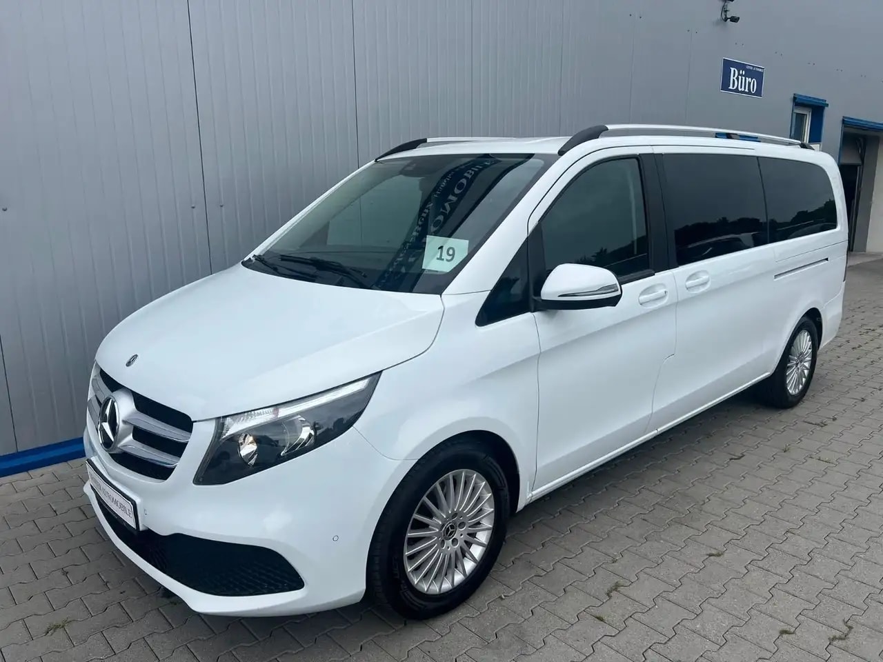 Mercedes-Benz V 220 EXTRALANG 9G NAVI KAMERA EL.TÜREN 7-SITZER
