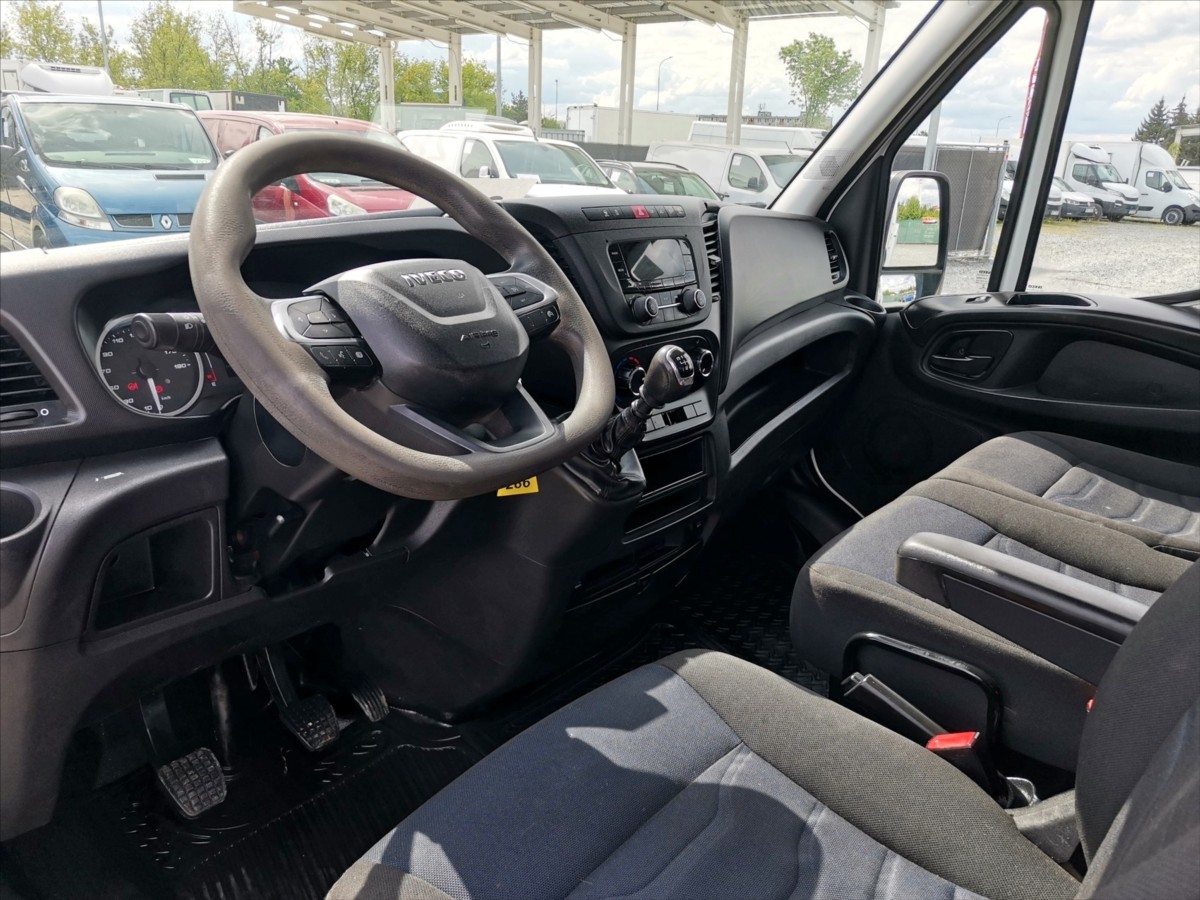 Iveco Daily 35S14 3str.sklápěč/7míst/tažné 7