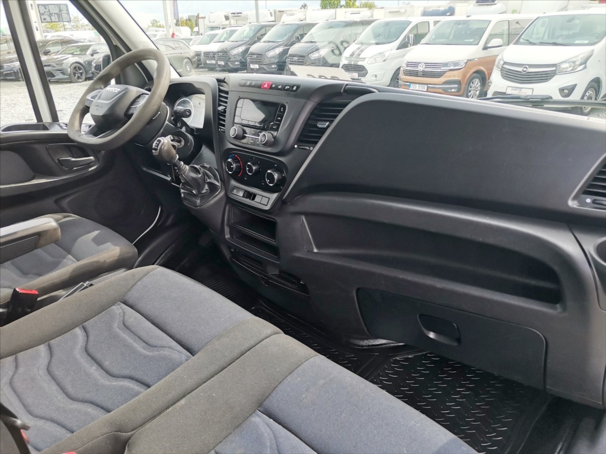 Iveco Daily 35S14 3str.sklápěč/7míst/tažné 9