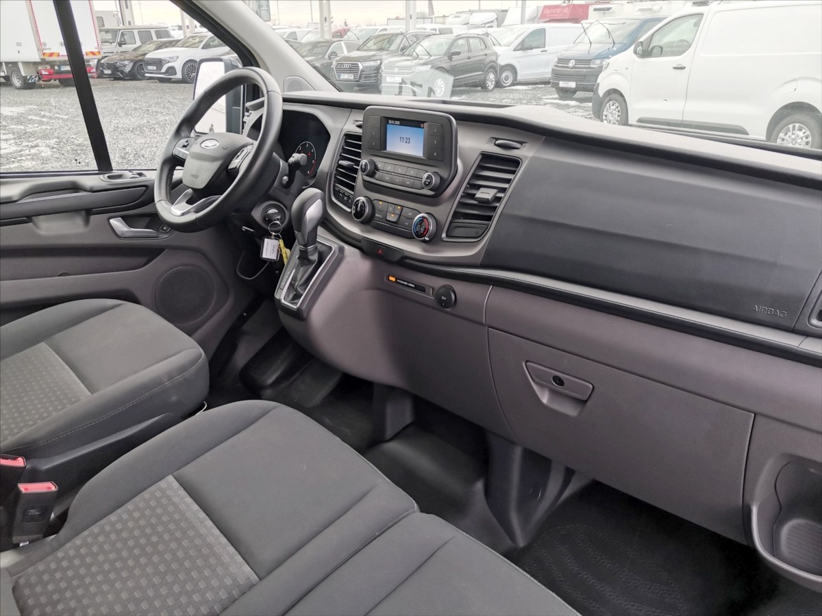 Ford Transit Custom 2.0TDCI/96kw AT/ L2H1/ 9míst 8