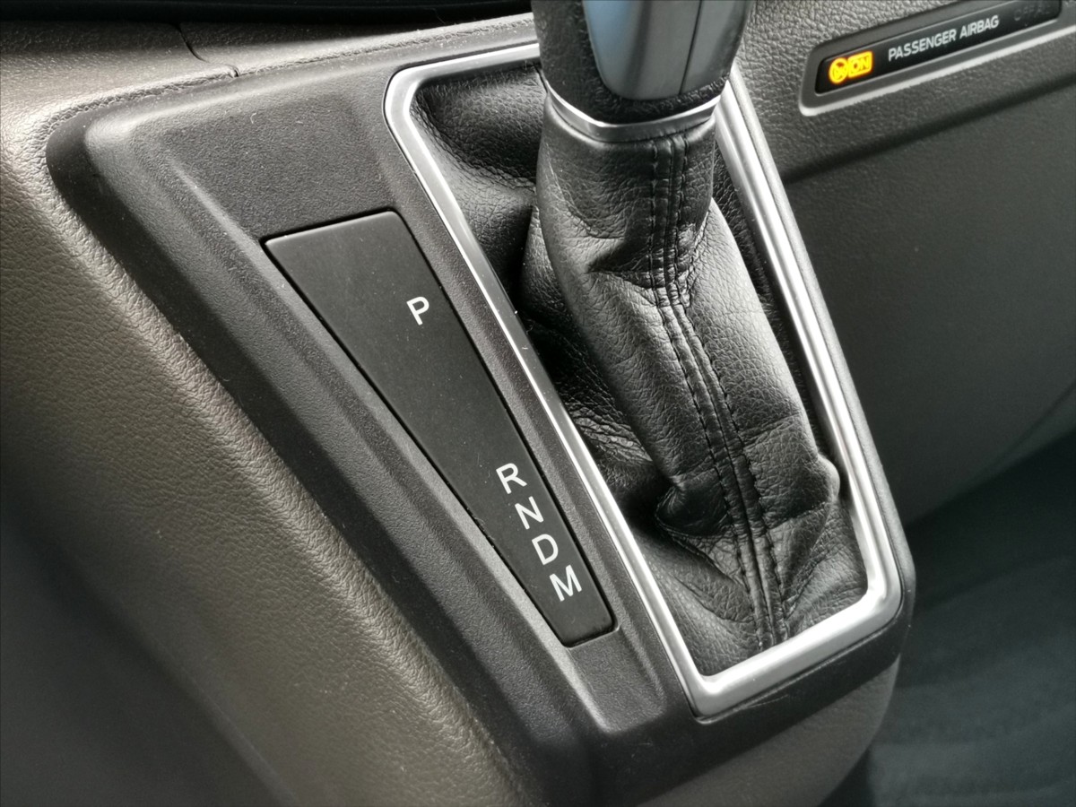 Ford Transit Custom 2.0TDCI/96kw AT/ L2H1/ 9míst 11