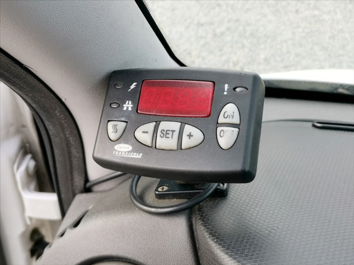 Iveco Daily 35C13 mrazí/chladí/6pal/220V 12