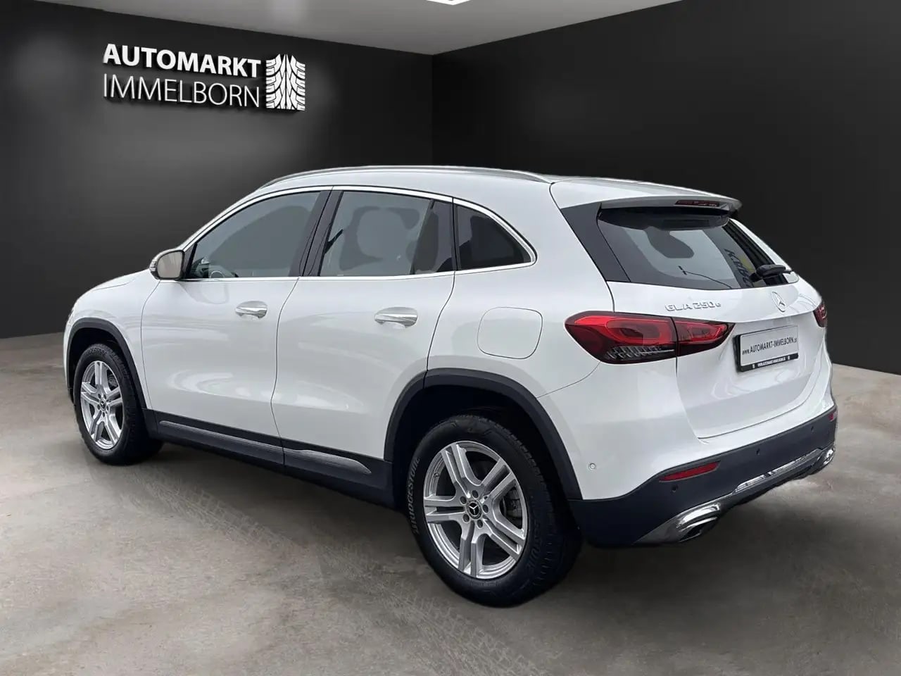Mercedes-Benz GLA 250 e Mubeam*Distro*360*AHK*HUD*DAB*18* 6