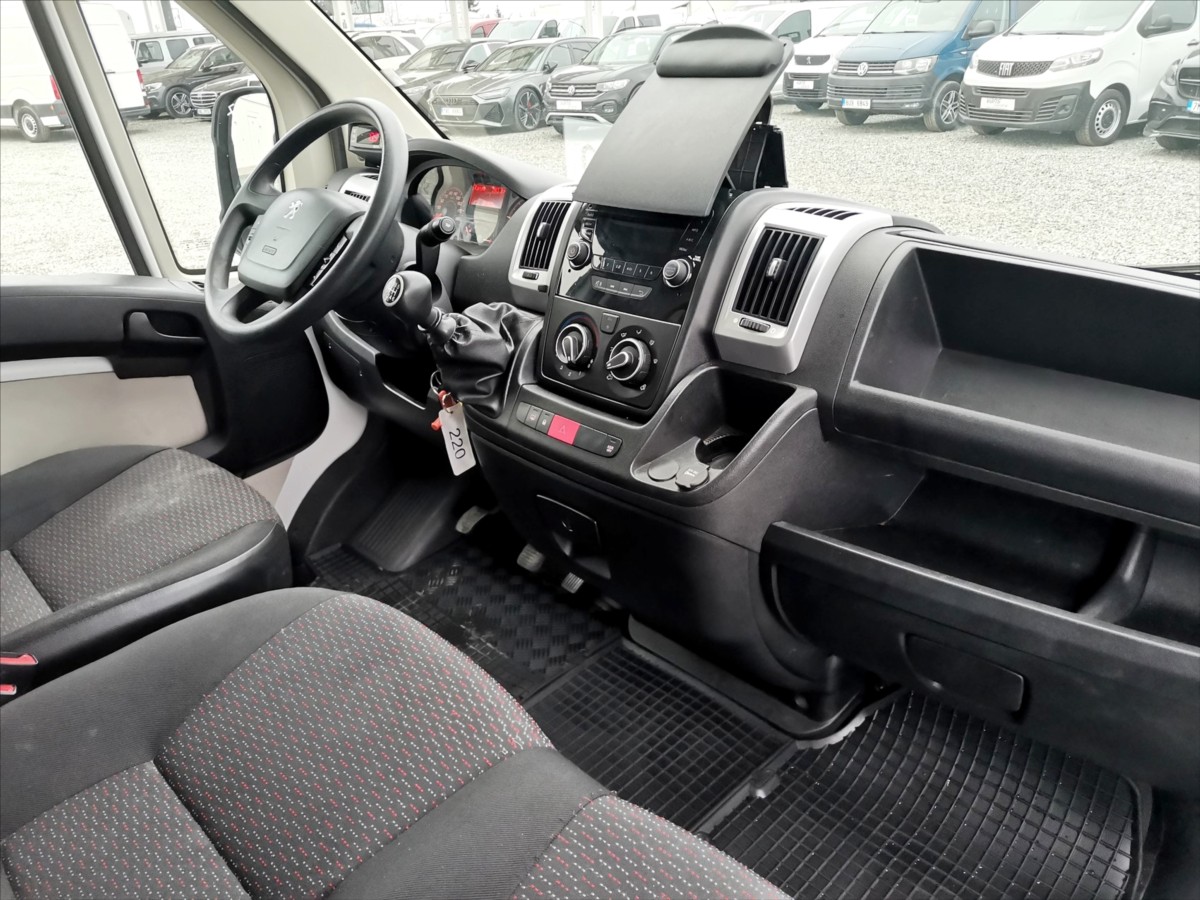 Peugeot Boxer 2.0HDI skříň/chladí/8pal/čelo 8