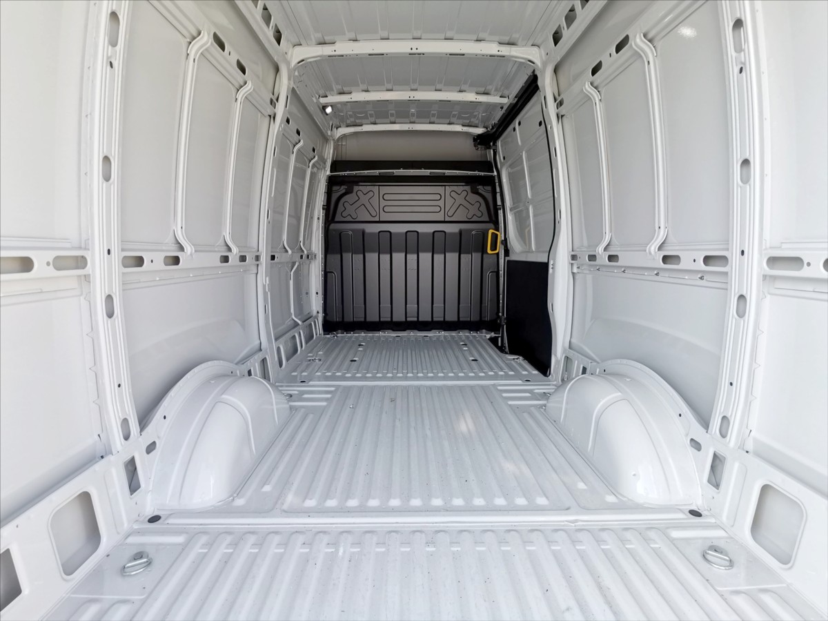 Iveco Daily 35S16 střední/ klima/ ČR 13