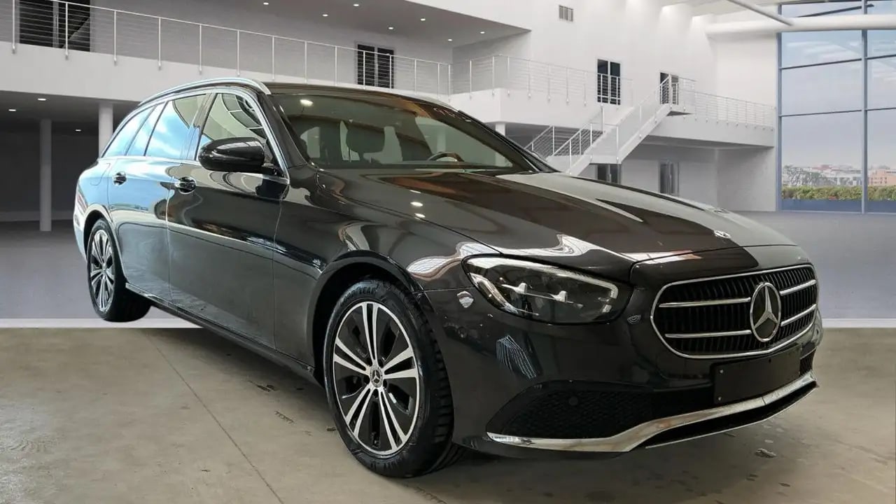 Mercedes-Benz E 400 d ALLRAD SDACH*STHZG*AHK*Kamera*LED*18 4