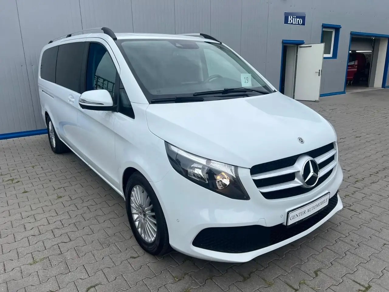 Mercedes-Benz V 220 EXTRALANG 9G NAVI KAMERA EL.TÜREN 7-SITZER 3