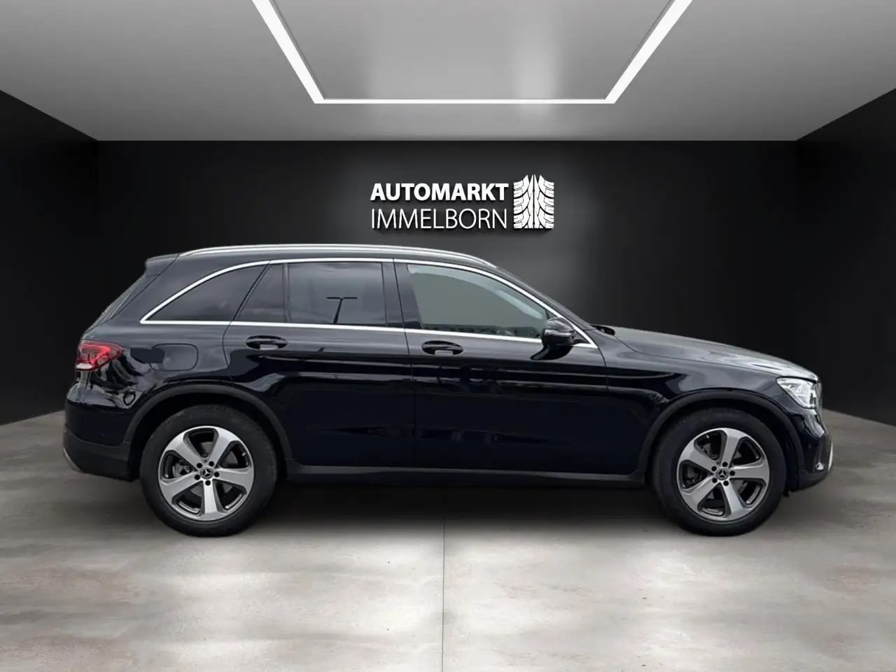 Mercedes-Benz GLC 220 d Burmest*VollLeder*Kamera*LED*STHZG*19 11