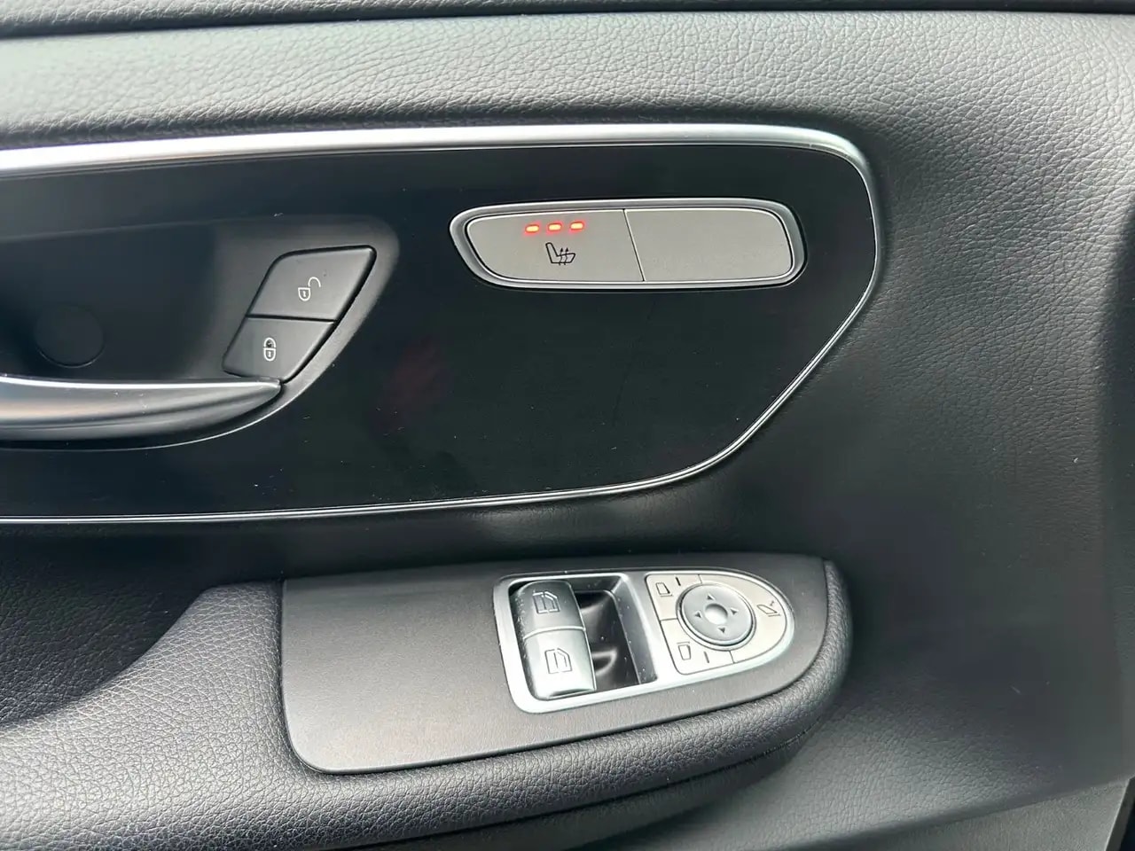 Mercedes-Benz V 300 V300 LANG 4M AMG LIEGEPAKET WEBASTO LED EL.TÜREN 15