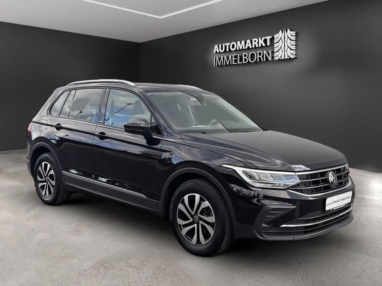 Volkswagen Tiguan Life AHK*Kamera*LED*Navi+*ACC*3Zonen*LM 2