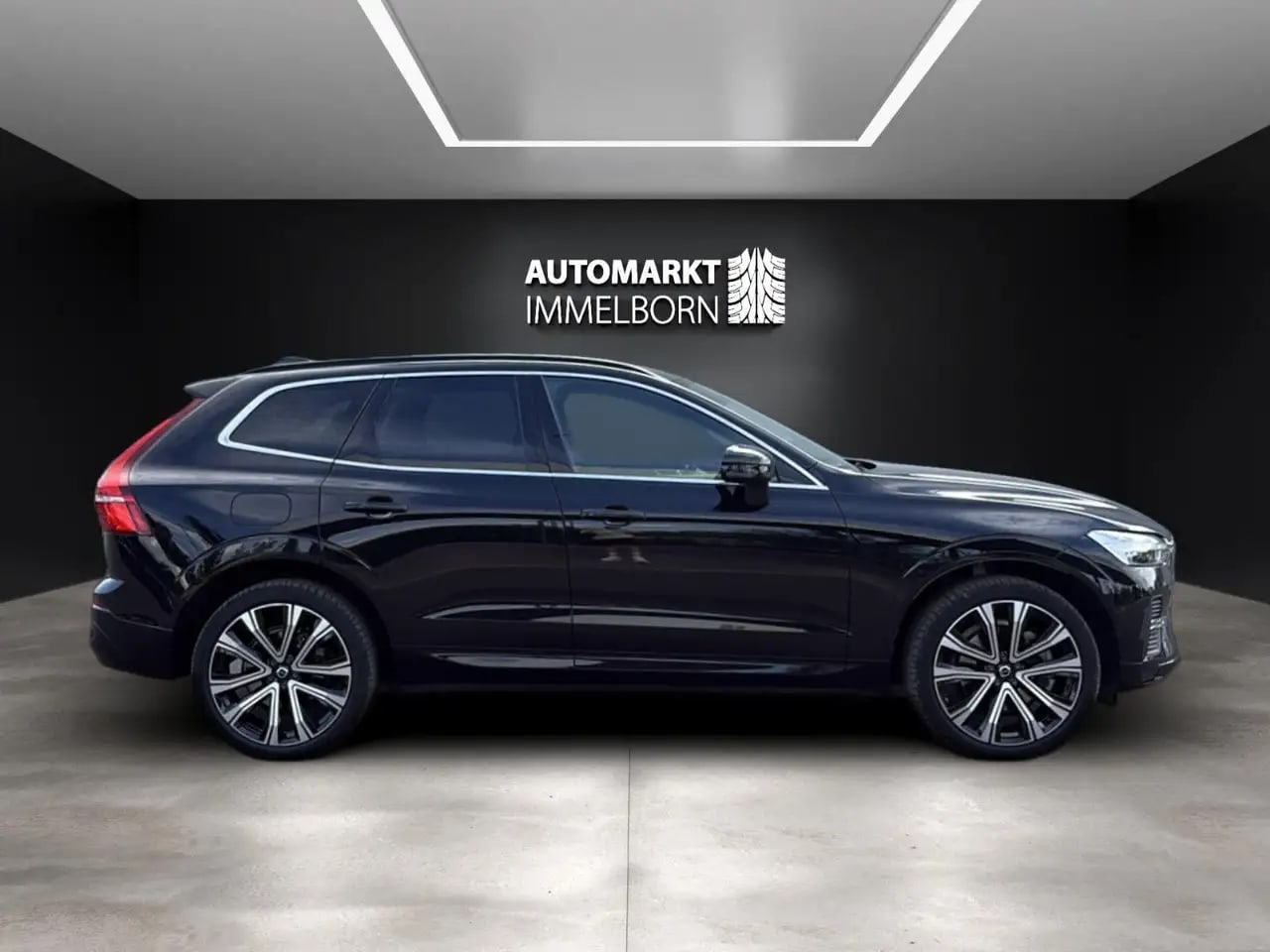 Volvo XC60 Momentum ALLRAD 21*Sdach*STHZG*AHK*LED* 7