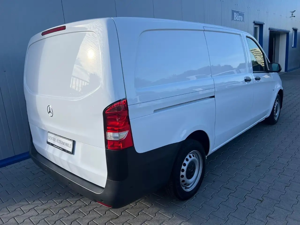Mercedes-Benz Vito 114 LANG 6G KLIMA TEMPOMAT WERKZEUGSCHRÄNK 8