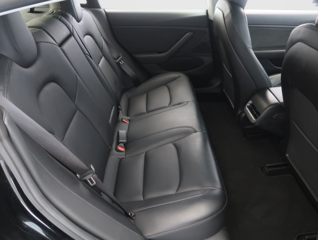 Tesla Model 3 Std Range Plus 52kWh 2019 11