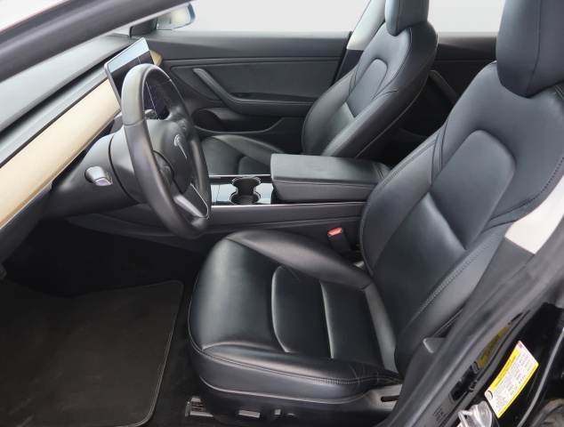 Tesla Model 3 Std Range Plus 52kWh 2019 13