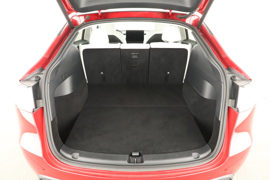Tesla Model Y 4x4 2022 23