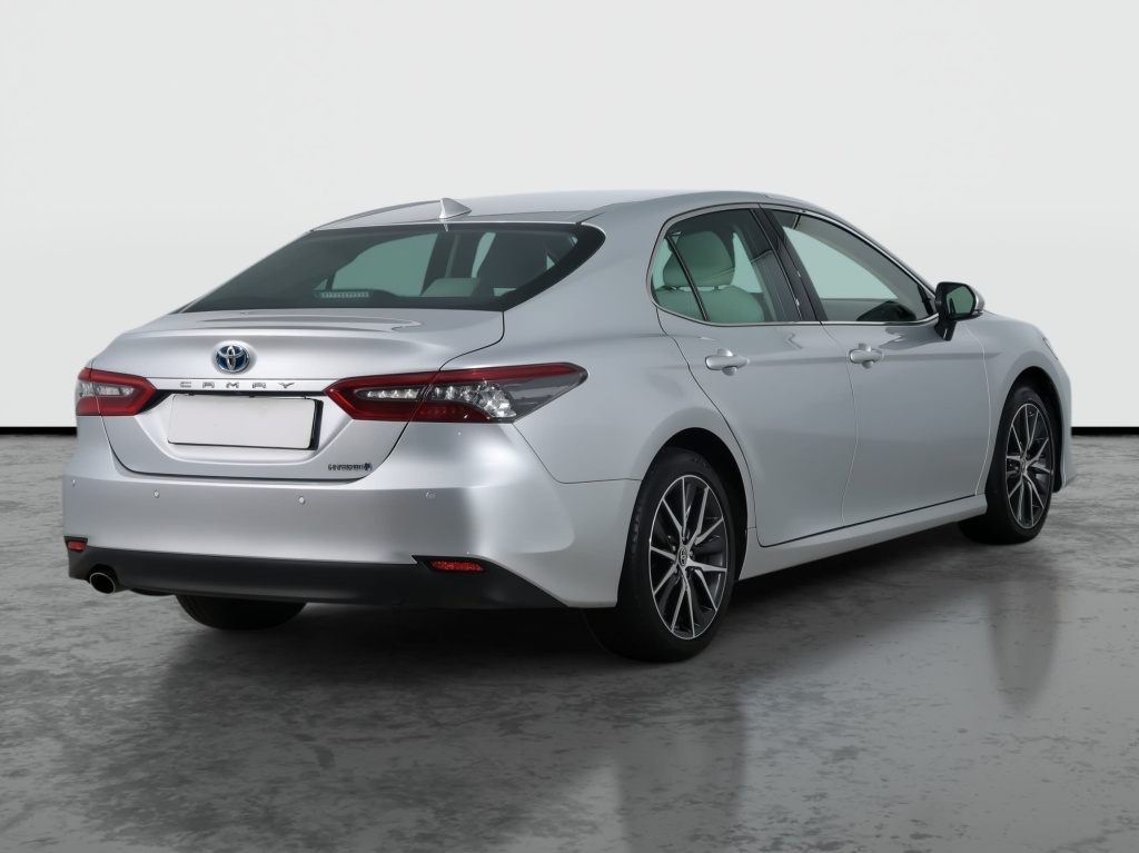 Toyota Camry 2.5 Hybrid 2024 7