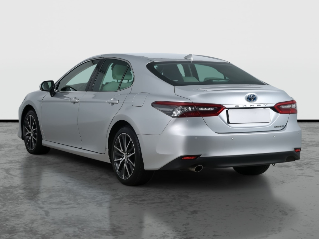 Toyota Camry 2.5 Hybrid 2024 5