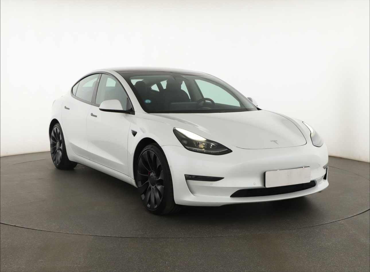 Tesla Model 3 4x4