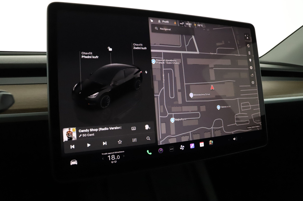 Tesla Model Y 4x4 2023 16
