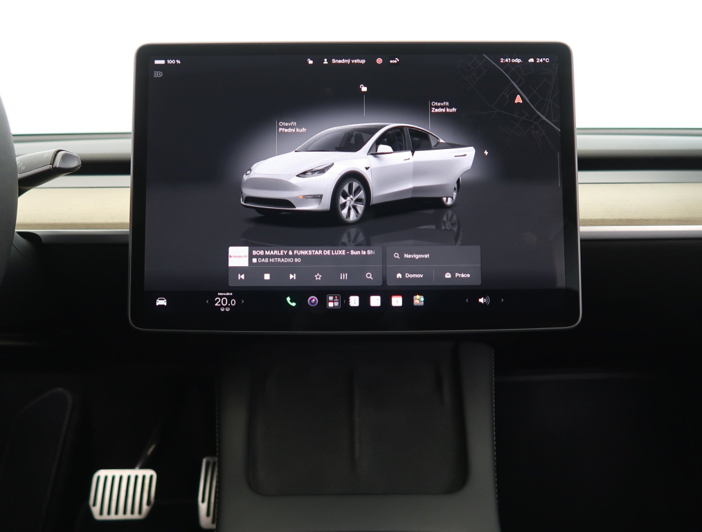 Tesla Model Y 2023 14