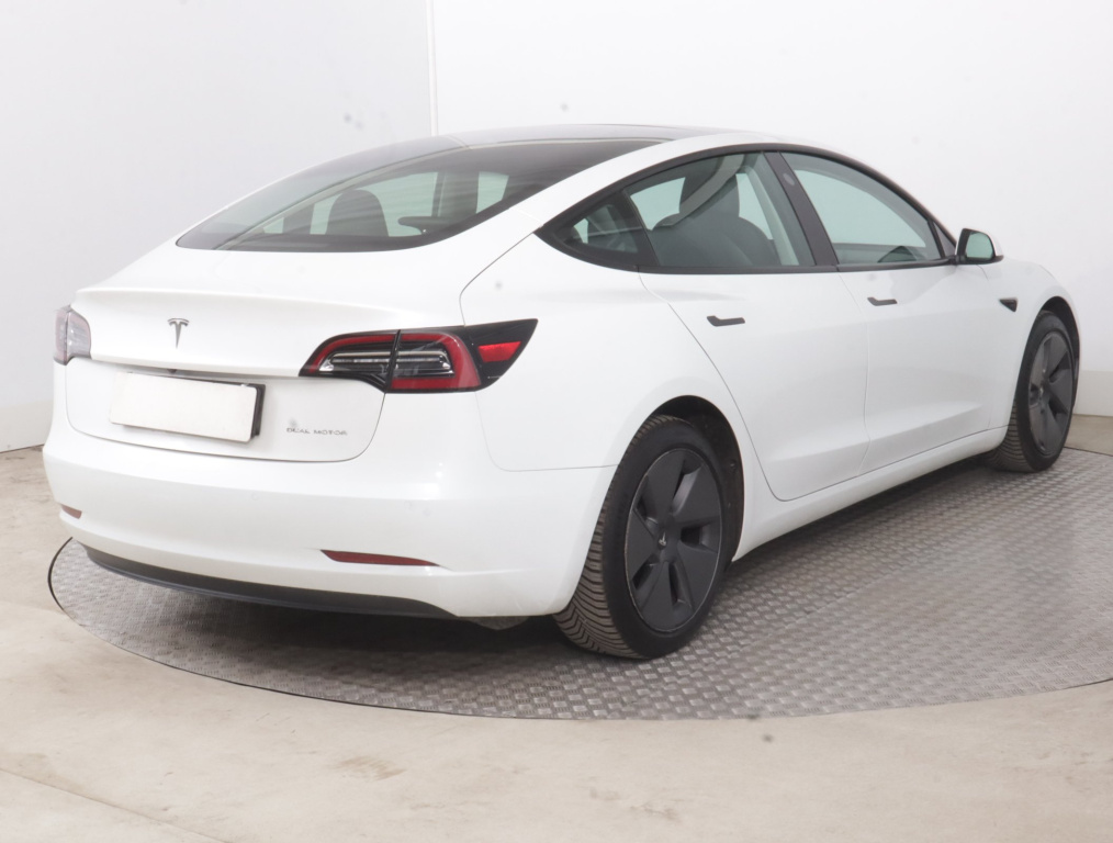 Tesla Model 3 4x4 2021 7
