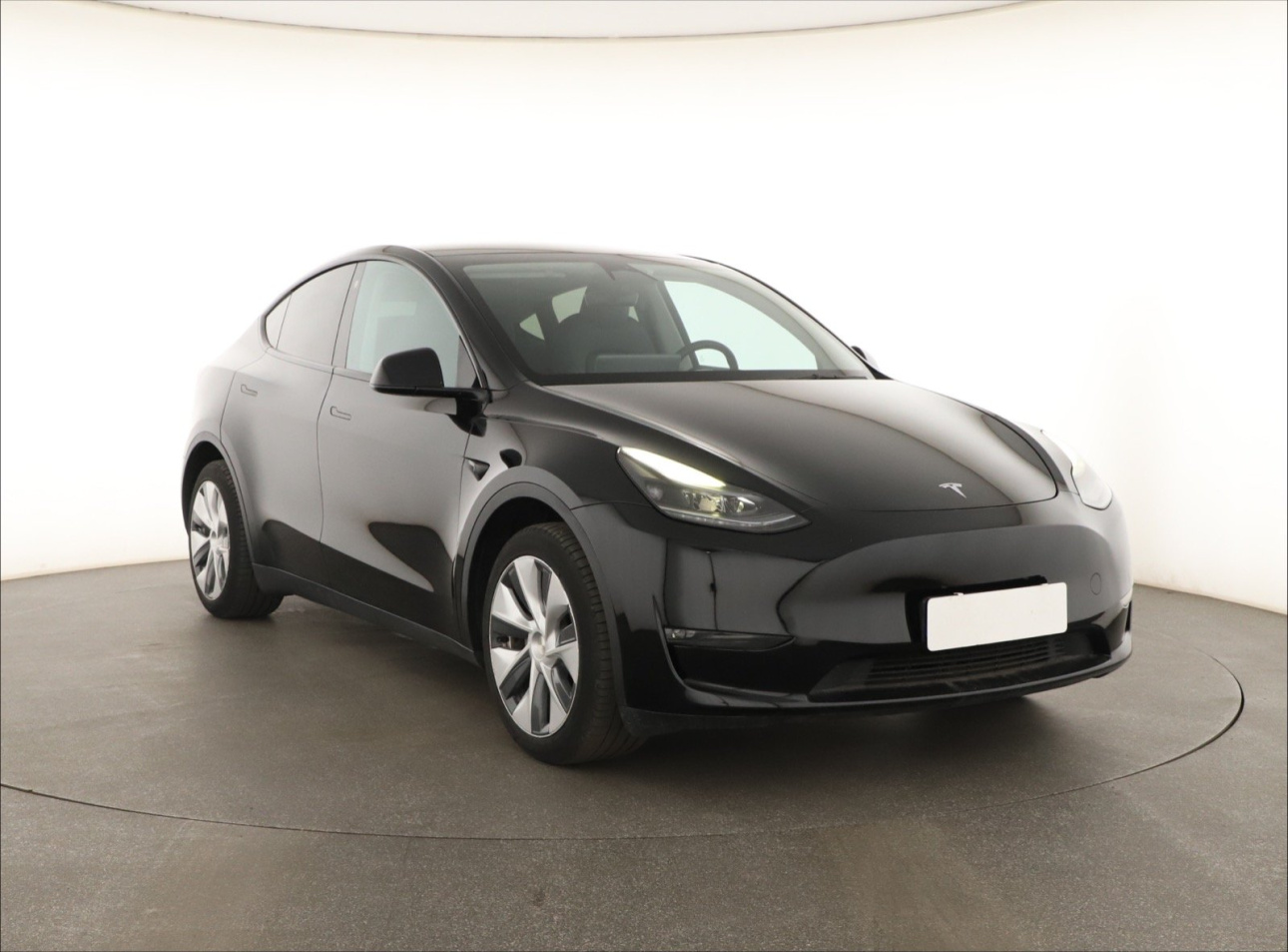 Tesla Model Y 4x4 2023