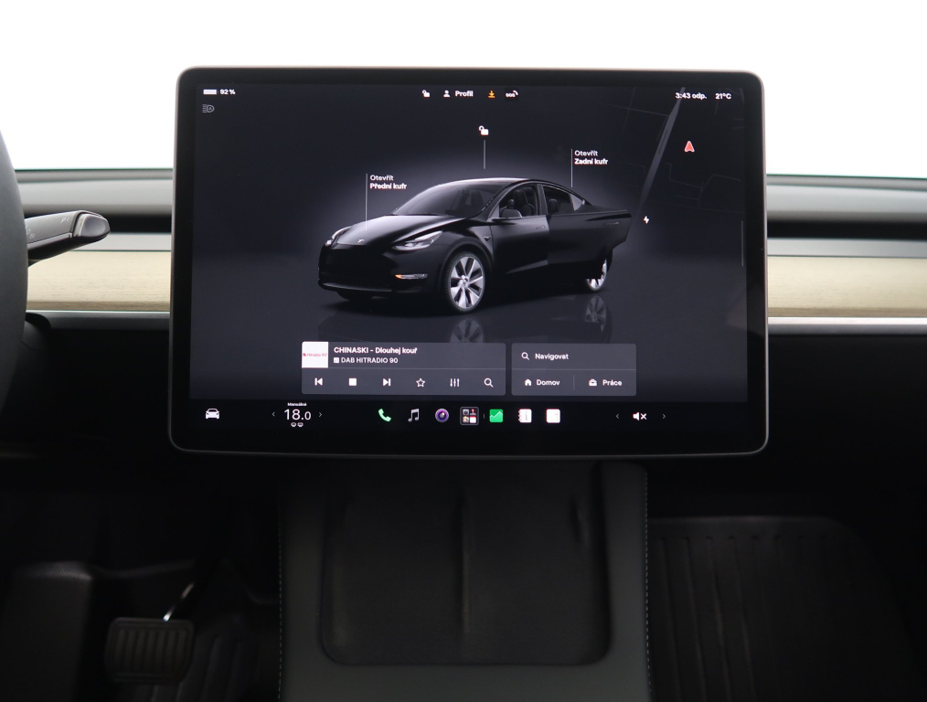 Tesla Model Y 2023 14