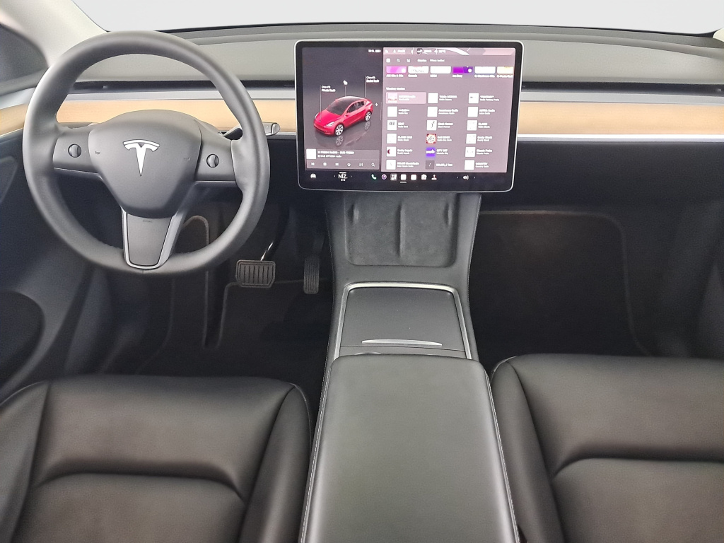 Tesla Model Y 4x4 2022 9