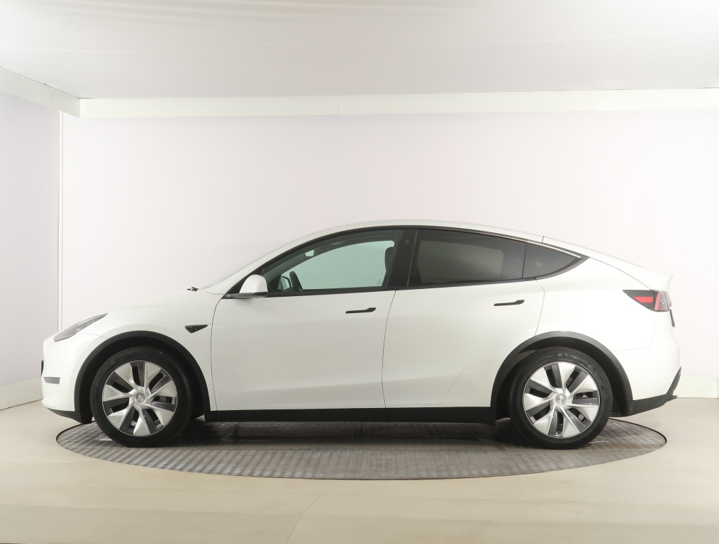 Tesla Model Y 4x4 2023 4
