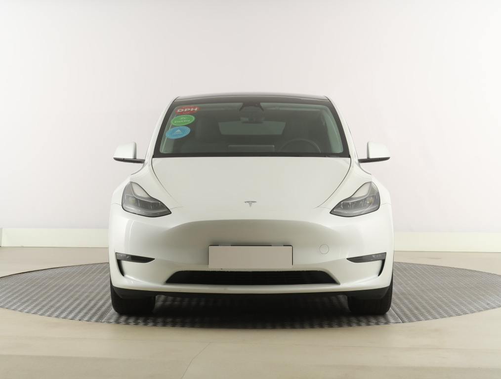 Tesla Model Y 4x4 2023 2
