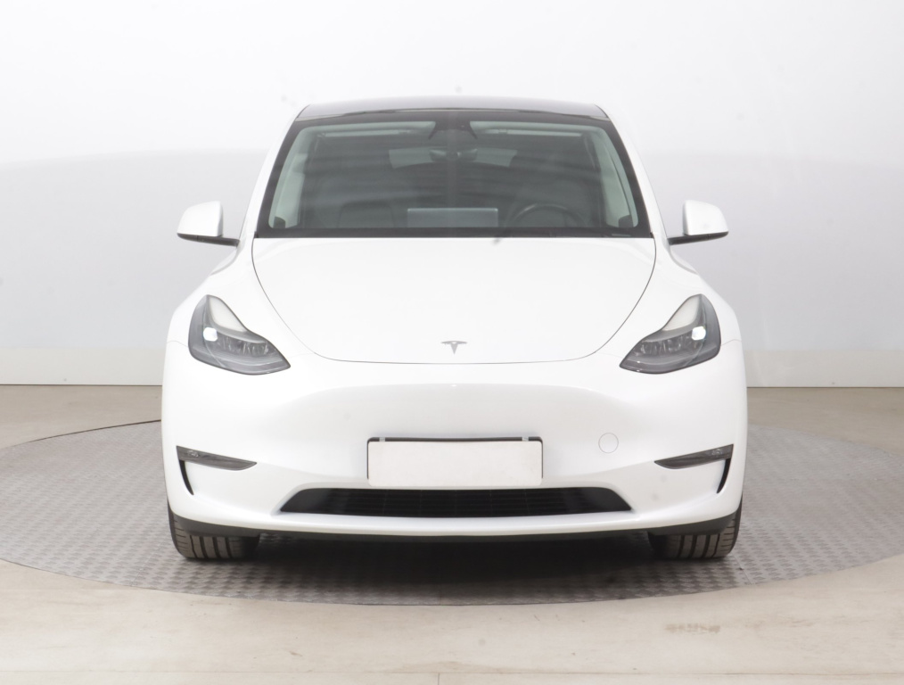 Tesla Model Y 4x4 2023 2
