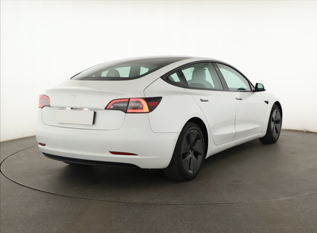 Tesla Model 3 4x4 2021 7