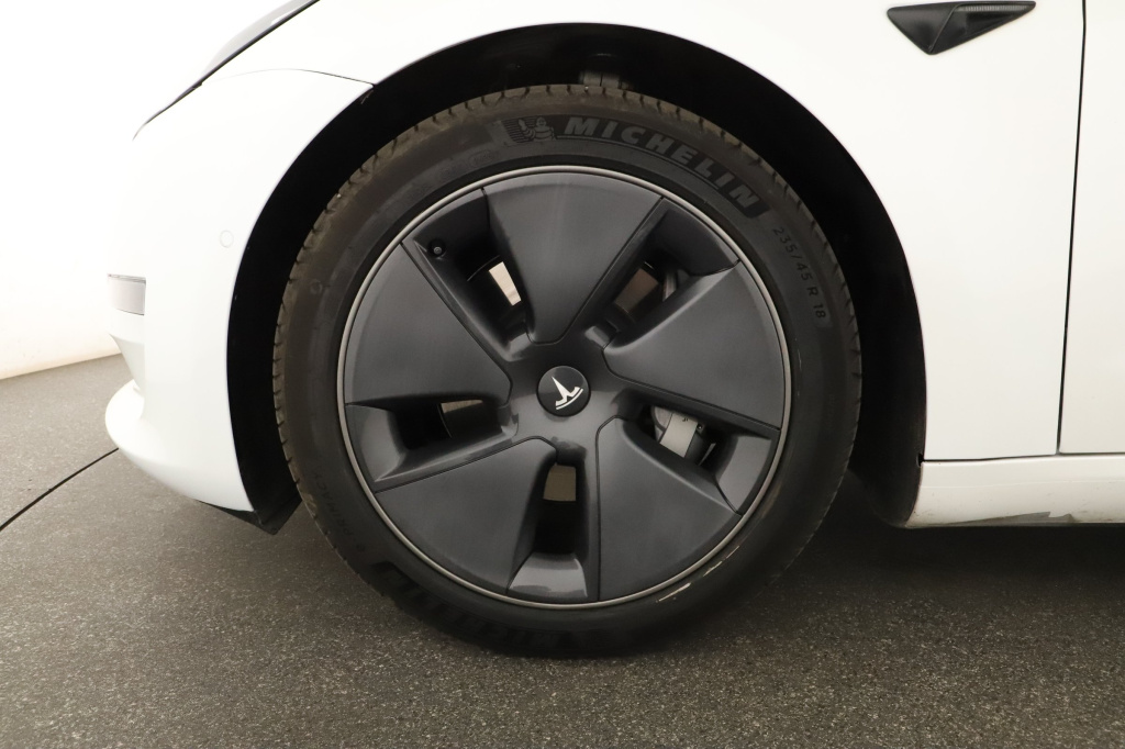 Tesla Model 3 4x4 2021 18