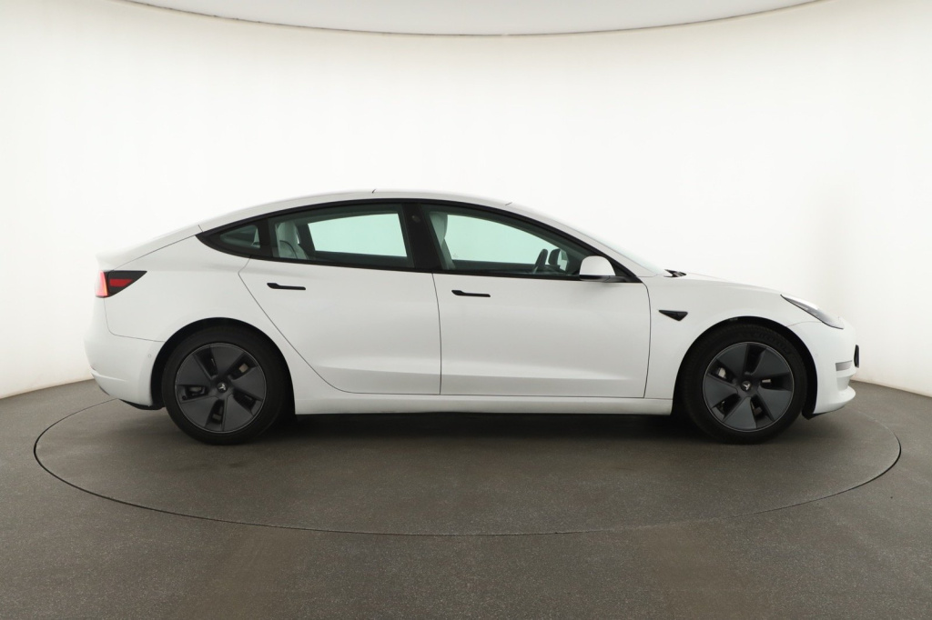 Tesla Model 3 4x4 2021 8