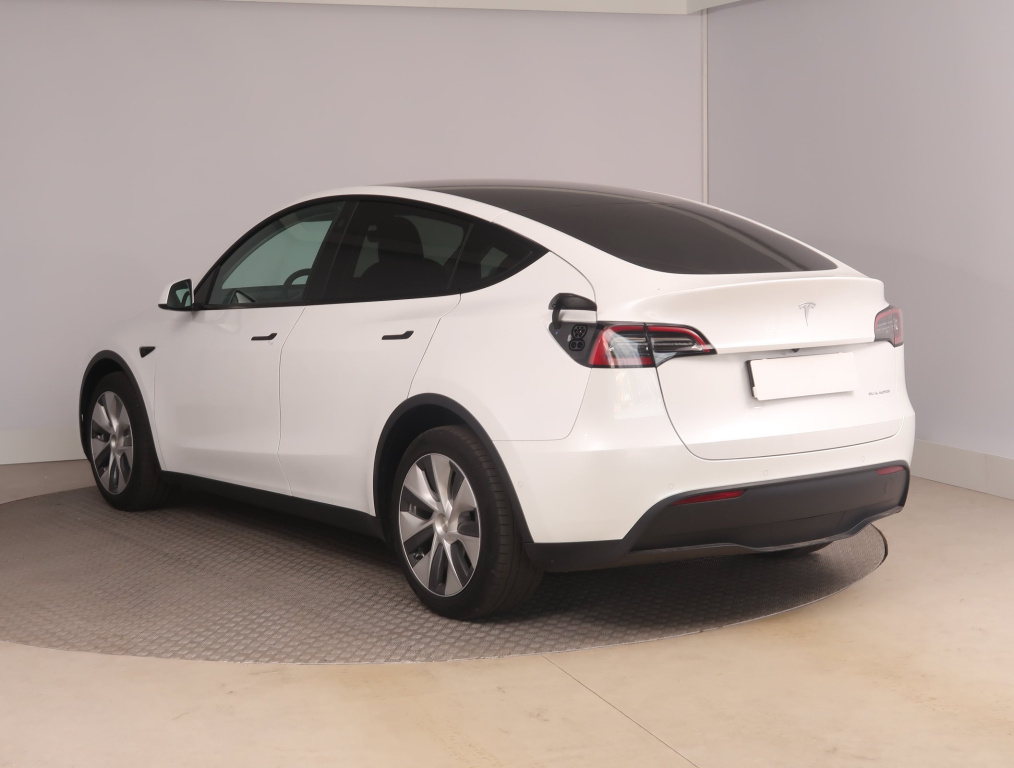 Tesla Model Y 4x4 2021 5