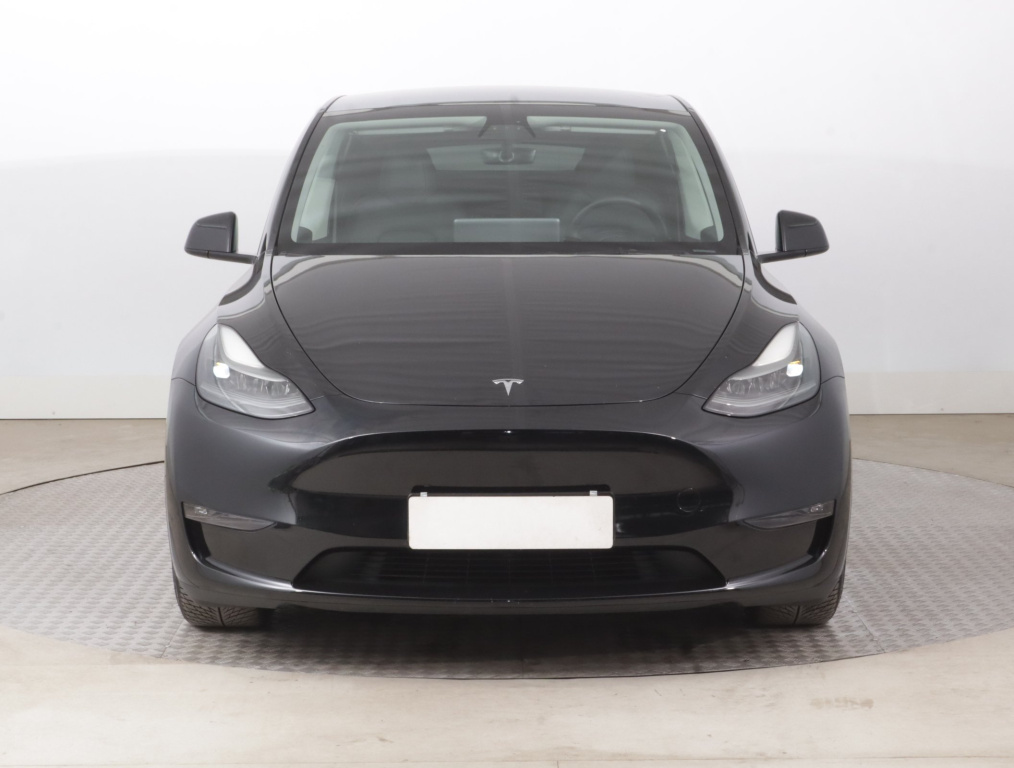 Tesla Model Y 4x4 2023 2