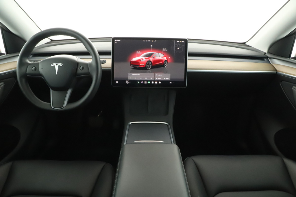 Tesla Model Y 4x4 2022 9
