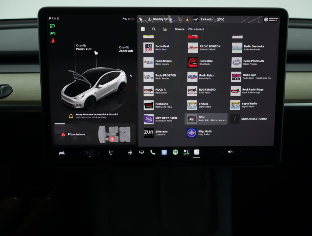 Tesla Model Y 2022 14