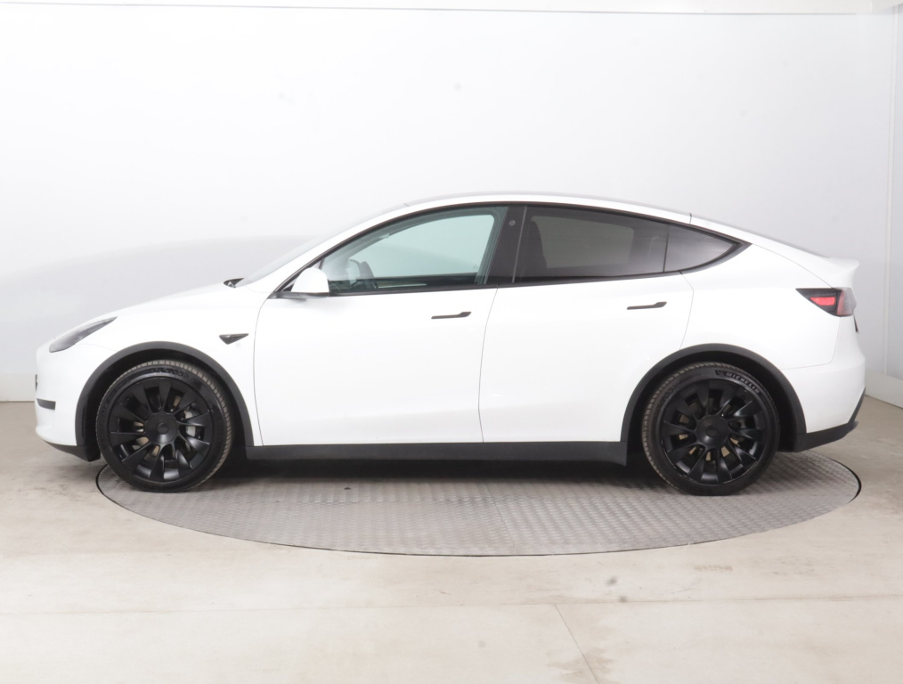 Tesla Model Y 2022 4