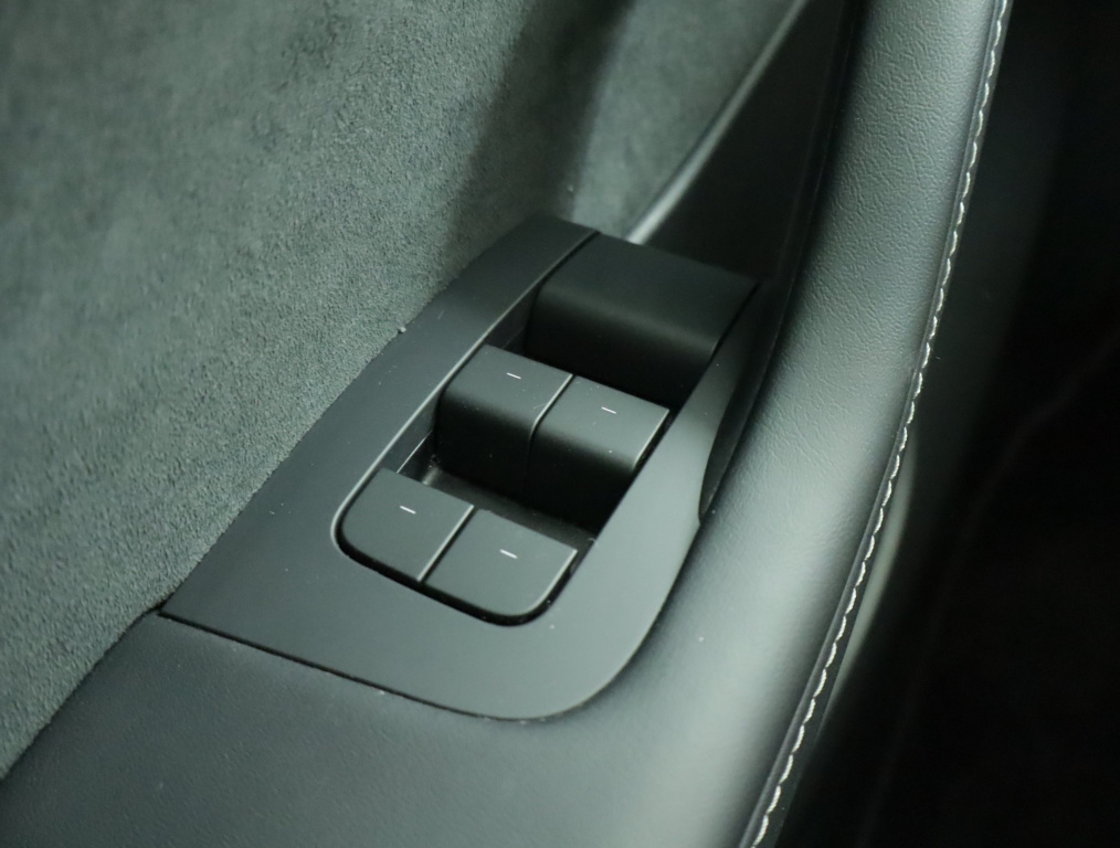 Tesla Model Y 2022 19