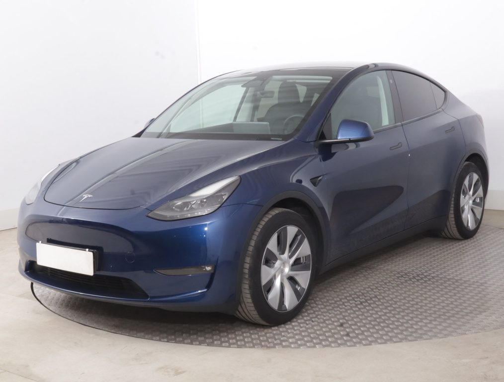 Tesla Model Y 4x4 2023 3