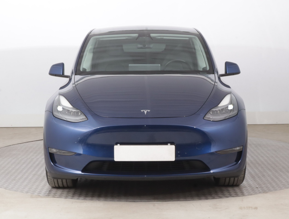 Tesla Model Y 4x4 2023 2