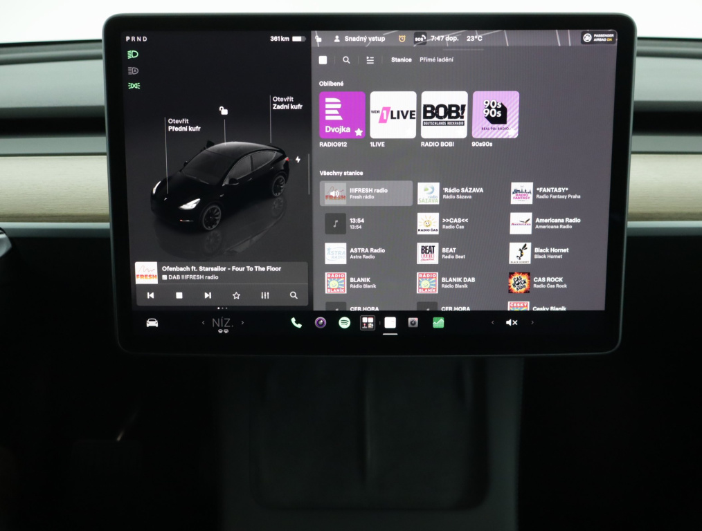 Tesla Model Y 4x4 2023 22
