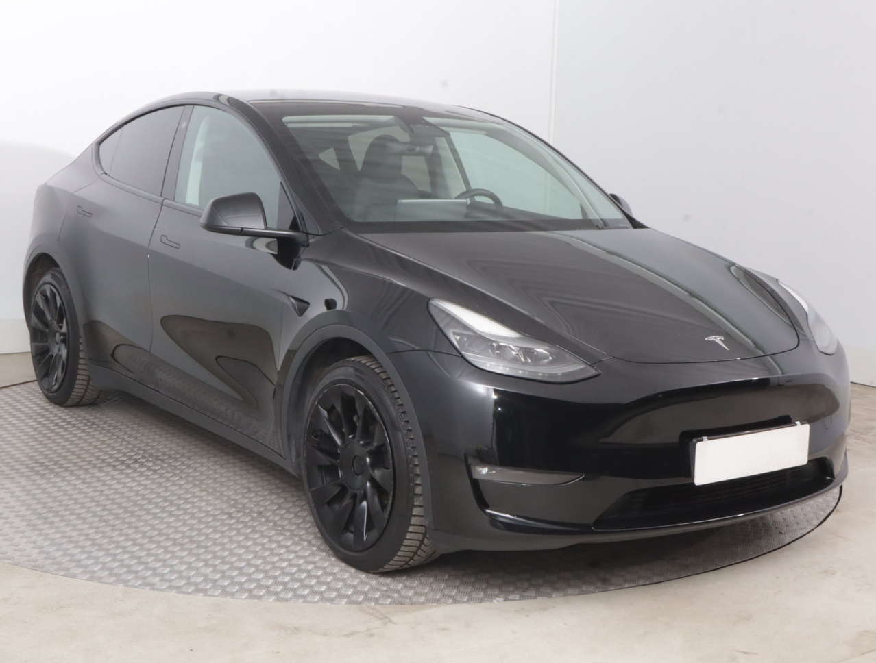 Tesla Model Y 4x4 2023