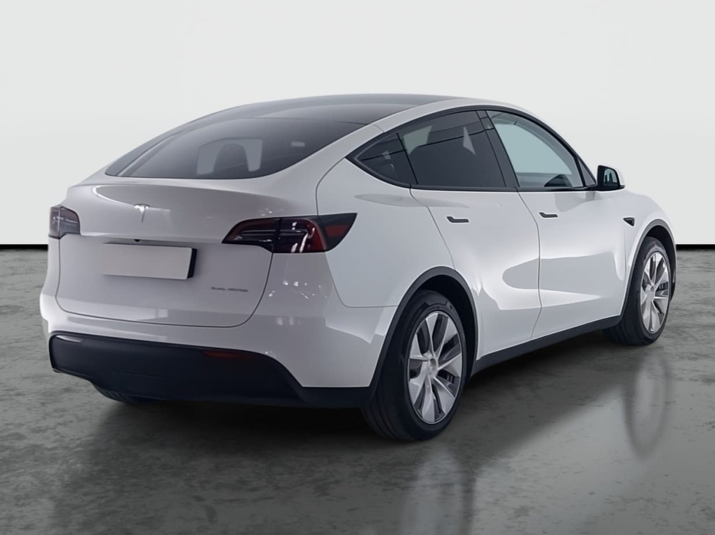 Tesla Model Y 4x4 2023 7